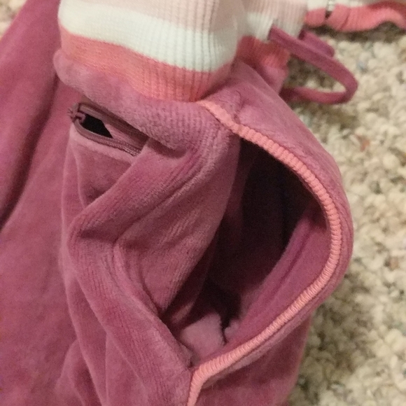 GAP lavender velour girls 4/5 track suit w/pockets - Picture 11 of 13
